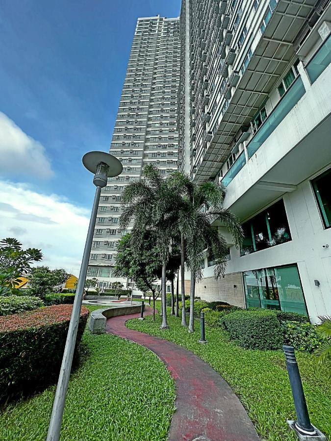 The Beacon Residences Condominium Маніла Екстер'єр фото